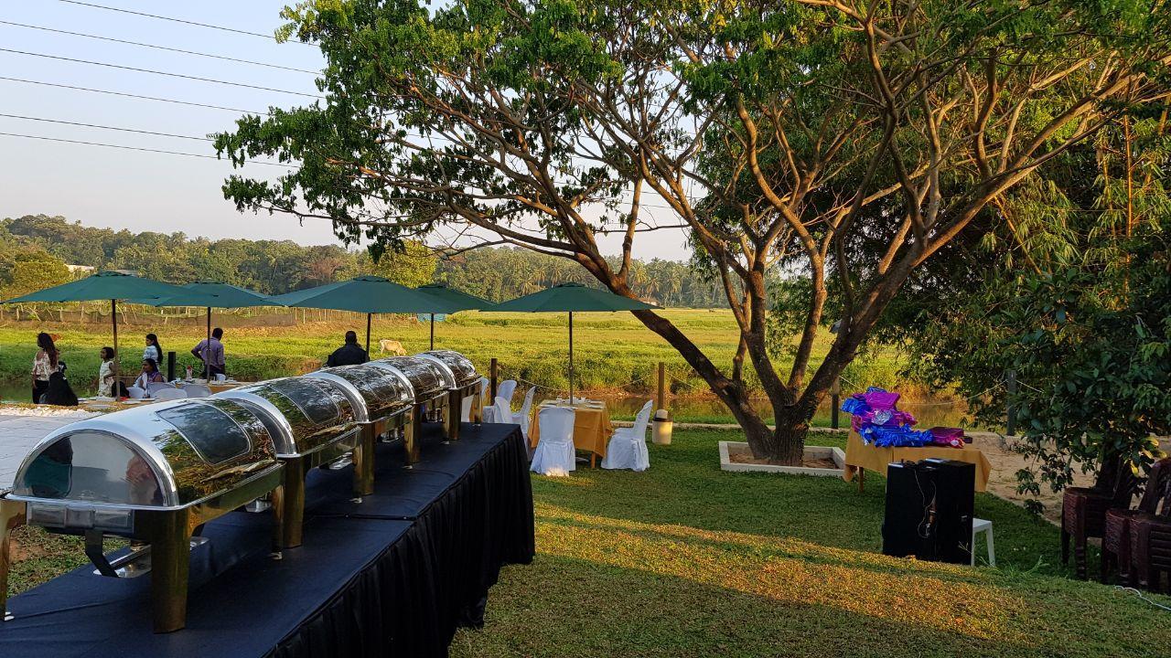 Grand Riverine Acomodação com café da manhã Kotugoda Exterior foto